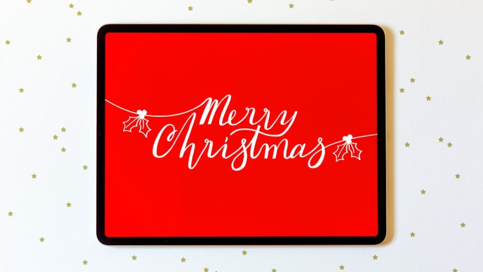 Design Your Own Christmas Web Graphics for Free